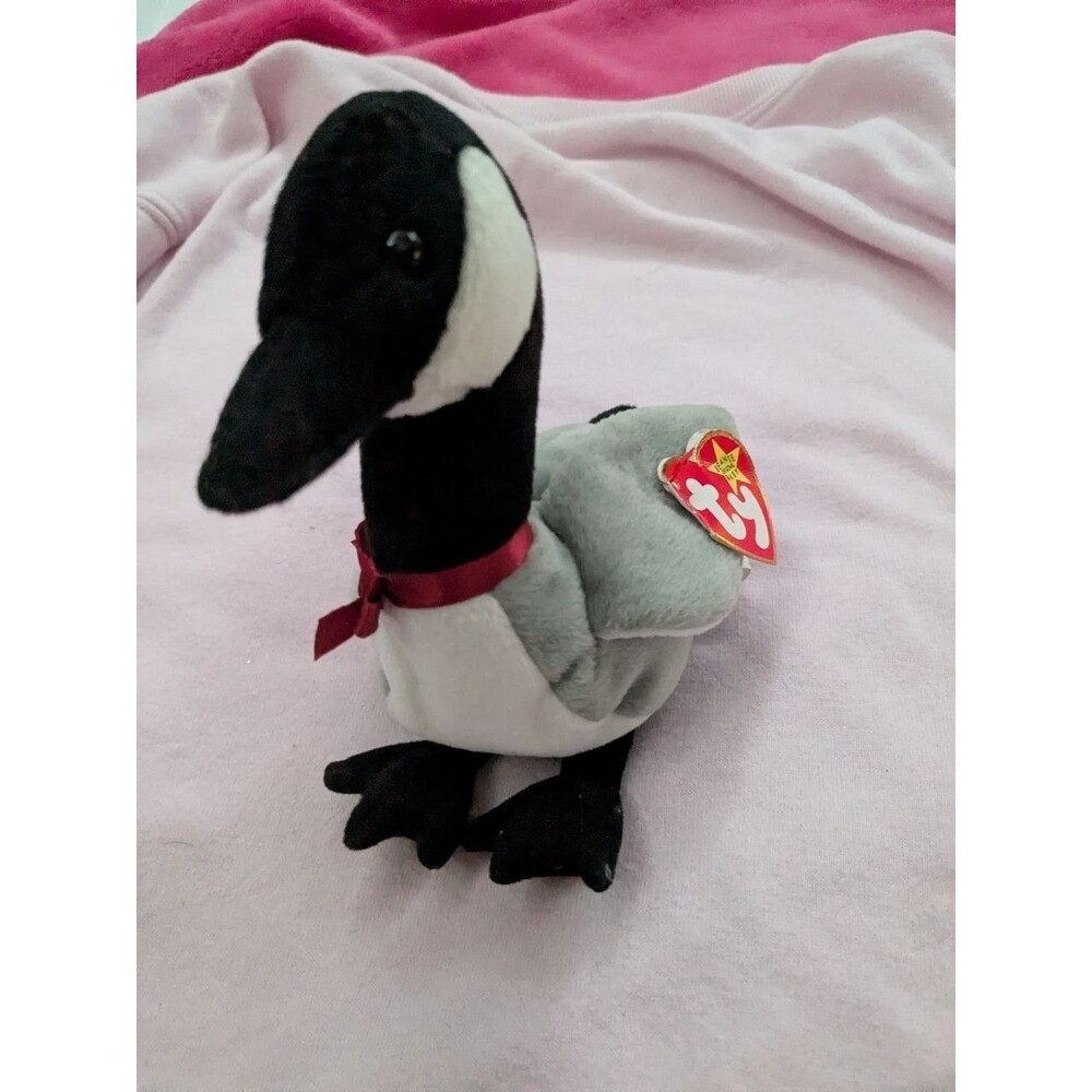 Vintage 1998 Ty Beanie Baby Loosy the Canada Goose Plush Toy with Original Tags